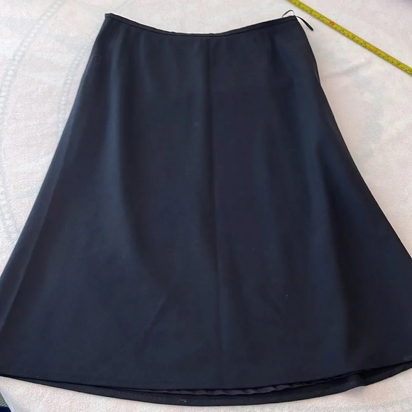 EUC Escada wool Black skirt - size 40 - Picture 7 of 8